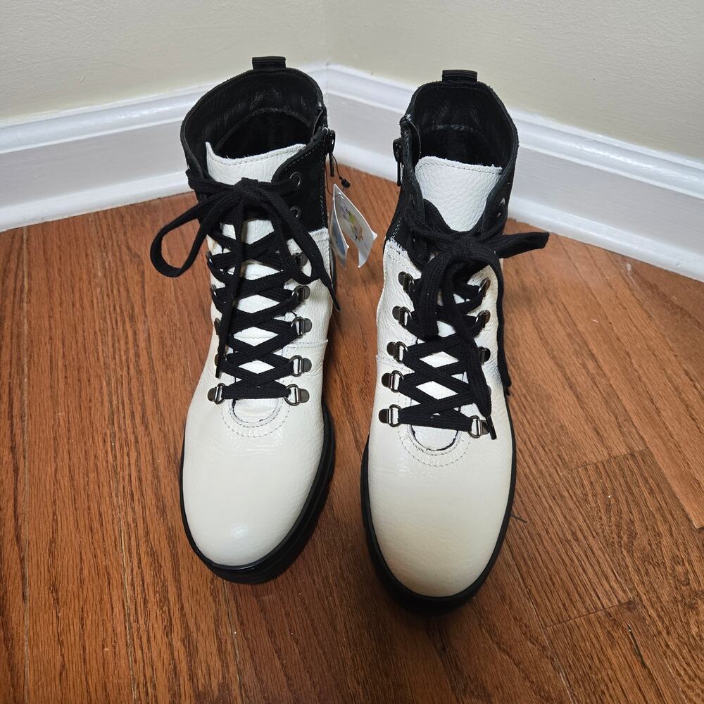 NWT Eric Michael White And Black Kai Leather. Women's Size 39 8.5-9